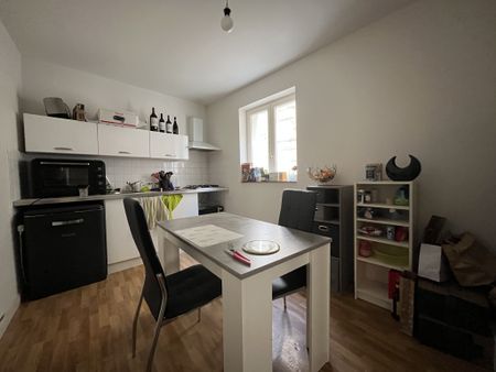 Location Appartement 3 pièces 76m² SAUMUR 49400 - Photo 5