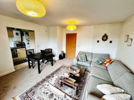 2 bedroom apartment to rent - Photo 2
