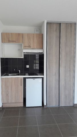 Location Appartement 1 pièce 31m² PAU 64000 - Photo 2