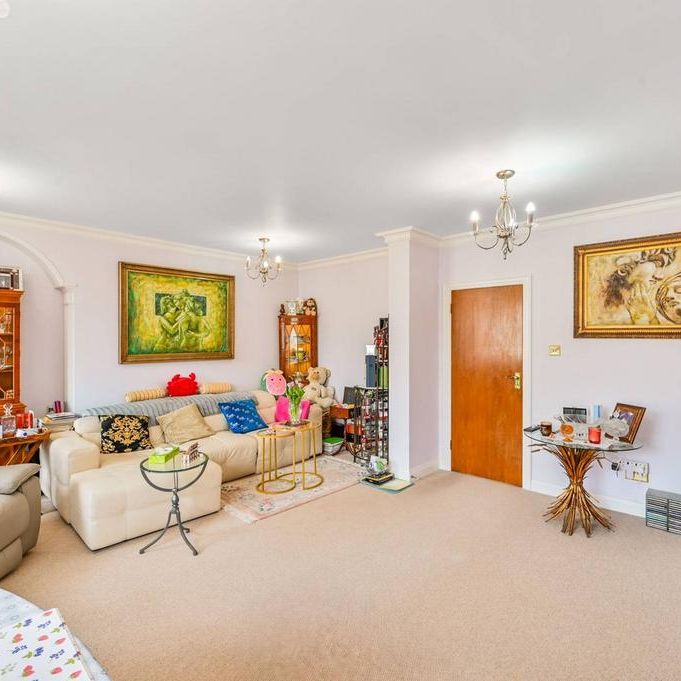 2 bedroom flat to rent - Photo 1