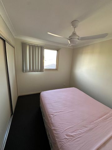 3-bedroom shared unit/townhouse, Harrier Street - Photo 2