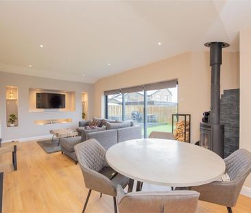 3 bedroom semi-detached house to rent - Photo 4