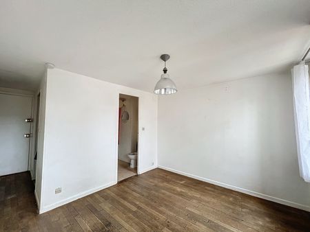 RUE SAINT-NICOLAS - (DISPONIBILITE IMMEDIATE) - Photo 3