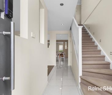 PERFECT FAMILY HOME - Photo 2