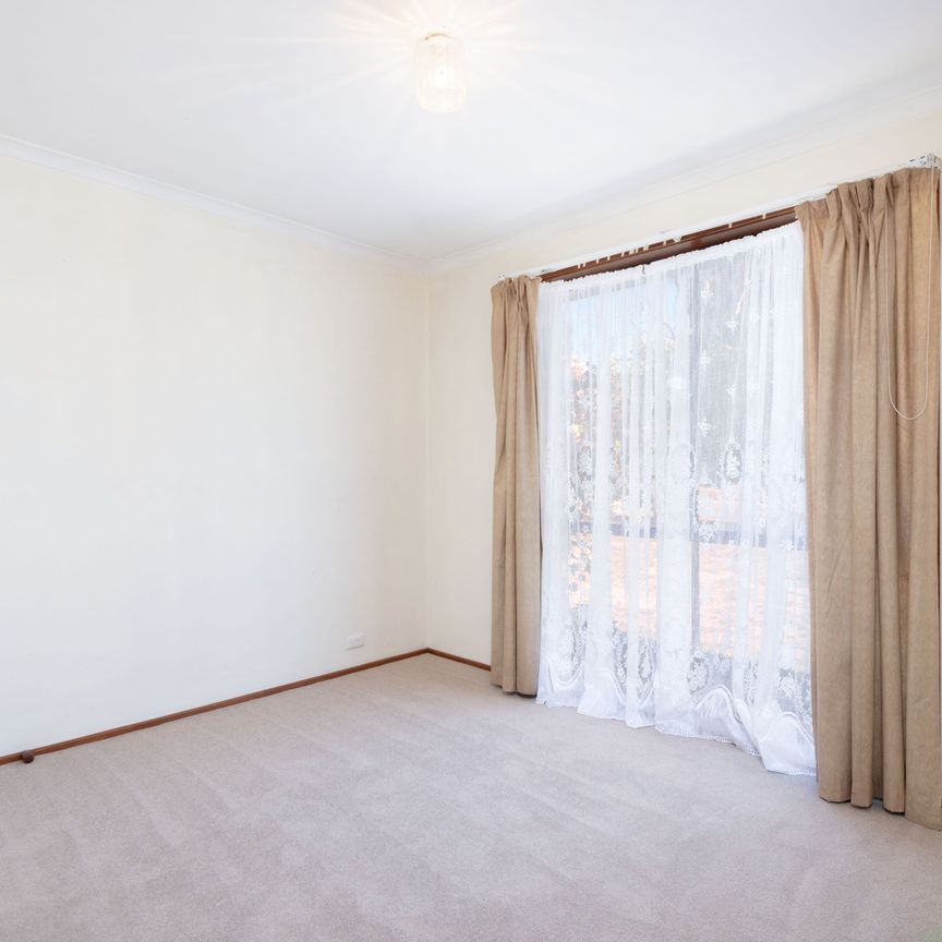 1 Couchman Crescent, Chisholm ACT 2905 - House For Rent | Domain - Photo 1