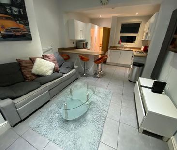 5 bedroom house share to rent - Photo 3