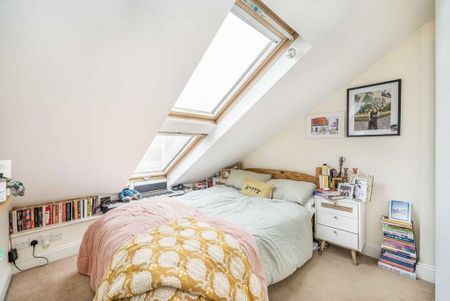 3 bedroom flat to rent - Photo 2