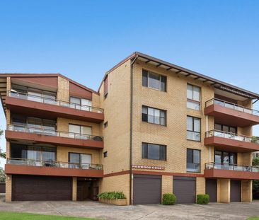 2 bedroom unit in a beachside locale - Photo 1