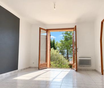 Location Maison de village 5 pièces 103 m2 à Puyloubier - Photo 1