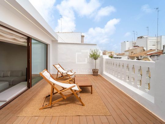 Excellent 1 Bedroom penthouse with 75m² terrace for rent in Gran Vía, Valencia - Foto 1