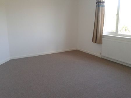 4 Bed Semi-Detached House, Barkham Road, N17 - Photo 4