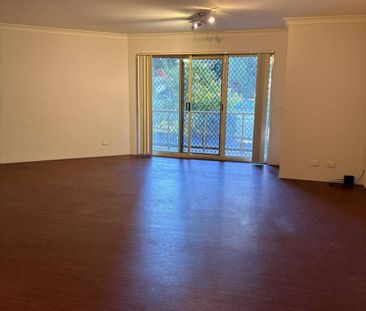 Safe Modern Comfort & Unmatched Convenience in the Heart of Parramatta - Photo 4