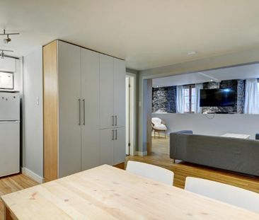 Loft entièrement meublé à louer Vieux-Québec juillet 2026 - Photo 2