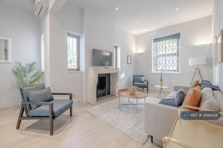4 bedroom semi-detached house to rent - Photo 2