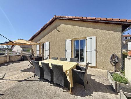 maison individuelle de plain -pied, 125m2, 5 chambres, garage 1700 m2de terrain - Photo 3