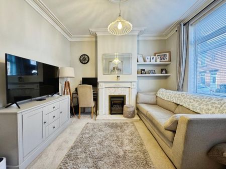 2 bedroom terraced house to rent - Photo 2