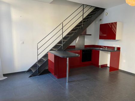 Location Appartement 3 pièces 46m² AUBENAS 07200 - Photo 2