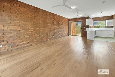 3 BEDROOM TOWN HOUSE PERFECT FOR YOU AND YOUR FAMILY! - Photo 3