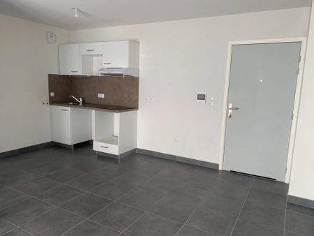 Location Appartement 3 pièces 58 m2 à Perpignan - Photo 2