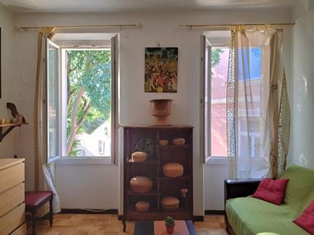 Studio de 28.43 m² avec mezzanine dans le centre-ville de La Ciotat, - Photo 4