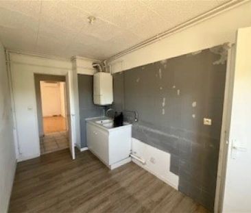Location appartement 4 pièces - 80m² à Bollene (84500) - Photo 4
