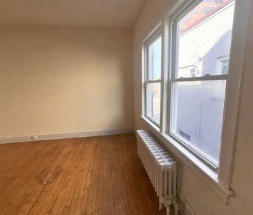 For Lease - 226 King Street Unit# 1, Welland, Ontario - Photo 2