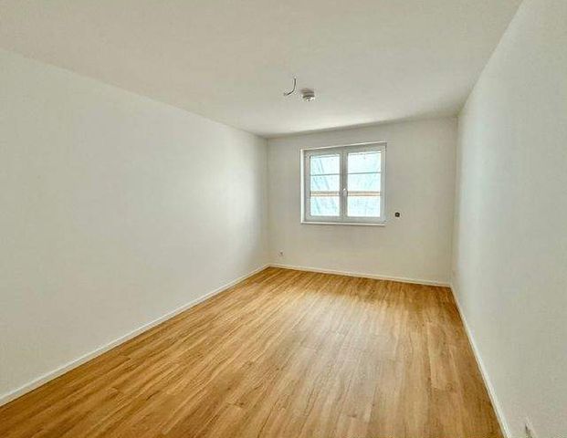 Erstbezug! Zentrumsnahe Zweizimmerwohnung mit hochwertige Einbauküche - Foto 1