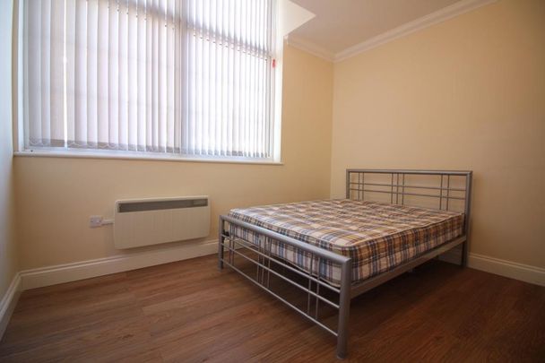 Whitton Road, Hounslow - Photo 1