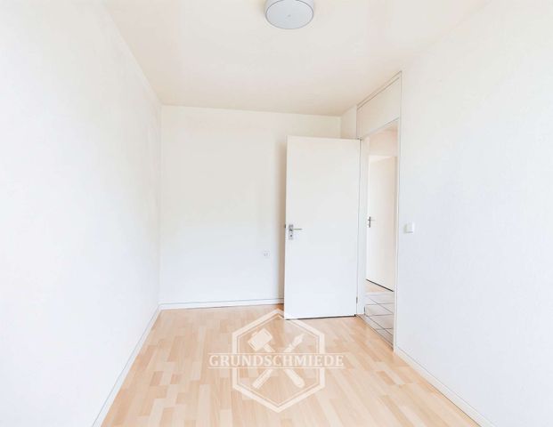 Schön aufgeteilte 3 Zimmer Wohnung mit zwei Balkonen - Foto 1