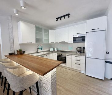 Villa for rent in El Rosario, Marbella East - Photo 4