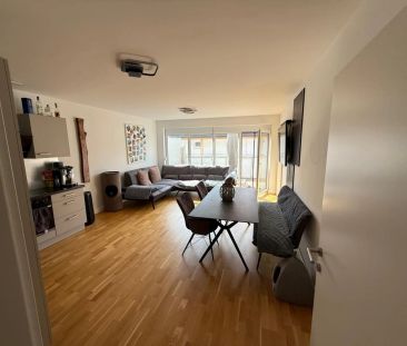 3 Zimmer 70 m² mit 1 Parkplatz und Balkon - Moderne Mietwohnung in ... - Foto 4