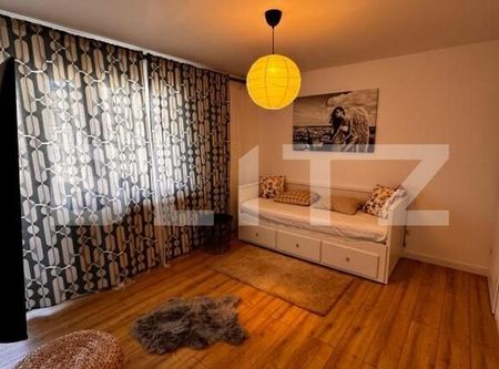 Apartament cu 2 camere, 1 Mai Insula - Fotografie 3