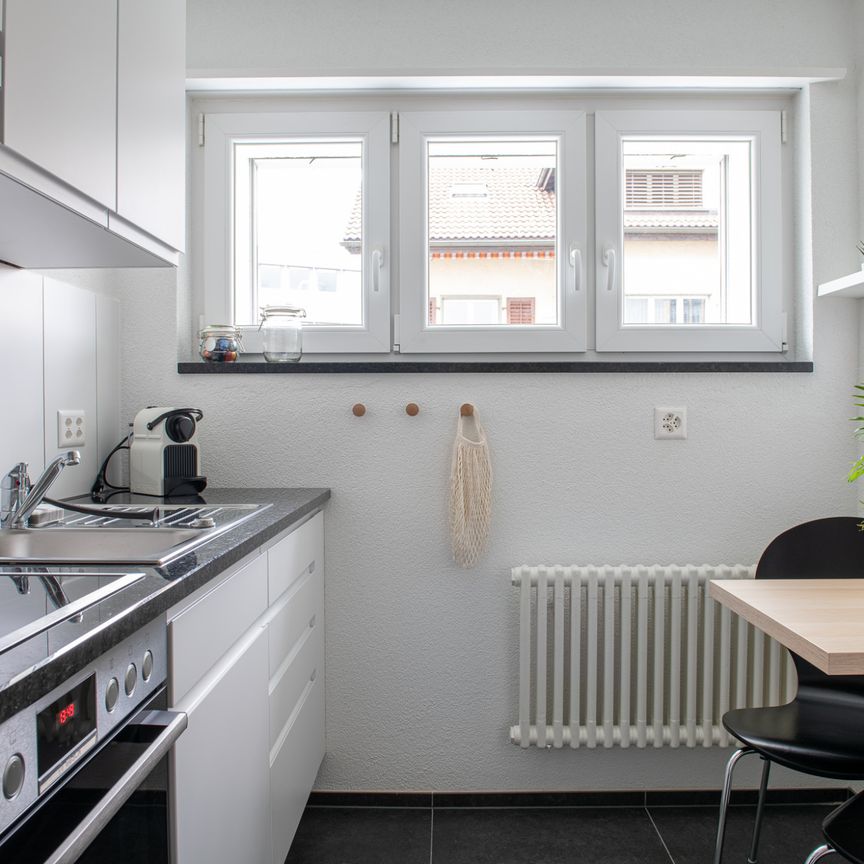 Steuergünstig wohnen - neue 3.5 Zimmerwohnung am Zürichsee - Foto 1