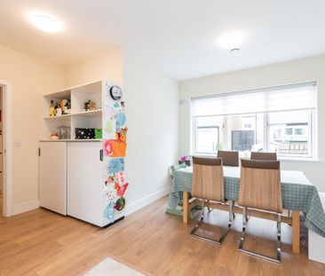 6 Larkfield Dale, Leopardstown, Dublin 18 - Photo 2