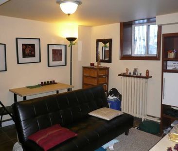 1 BDRM BASEMENT APT WITH LARGE WINDOWS IN BEACHES NOV 1ST - Photo 4