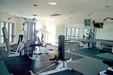 For Lease - 2466 Eglinton Avenue Unit# 817, Toronto, Ontario - Photo 3