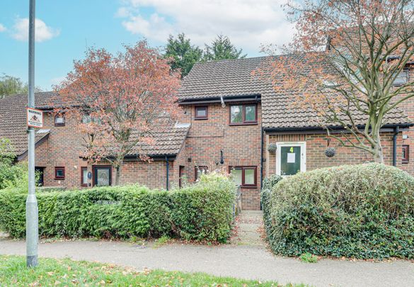 The Terrace, Redbourn, Hertfordshire, AL3 7HQ - Photo 1