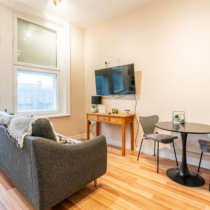 2 bed apartment to rent in Northumberland Street, City Centre, NE1 - Photo 1