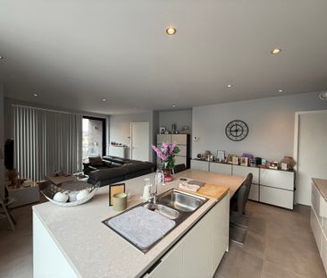 LIEDEKERKE - Luxueus appartement met staanplaats. - Foto 3