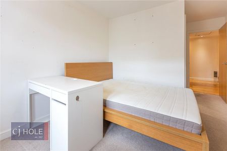 3 bedroom apartment to rent - Photo 3