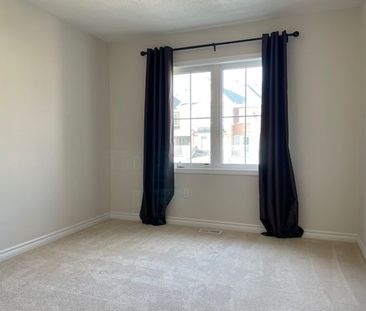 For Lease - 1654 Copeland Circle, Milton, Ontario - Photo 2