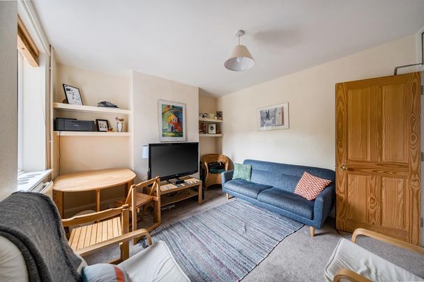 4 bedroom terraced house to rent - Photo 1