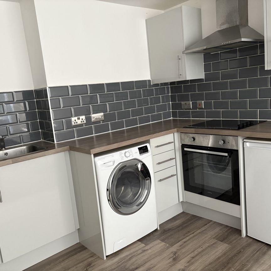 Headlands Road, Pontefract - Photo 1