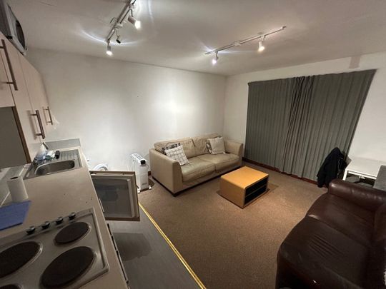 1 Bed Flat, City Road, BS2 - Photo 1