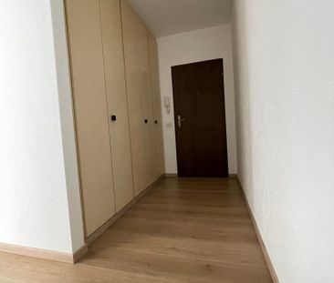 3.5 Zimmer, 80 m², 3. Stock - Foto 2