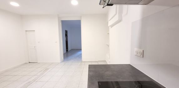 Location Appartement 2 pièces 32m² SOMMIERES 30250 - Photo 2