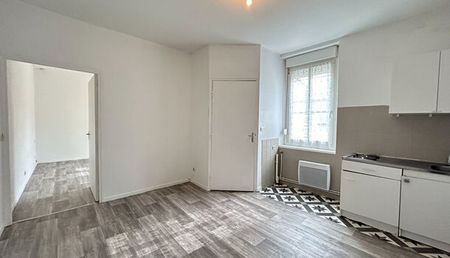 Appartement 2 pièces 31m2 REIMS 440 euros - Photo 2