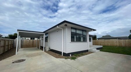 Location, Location, Location! - Photo 3