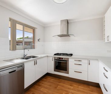 Coastal Lifestyle - Photo 1