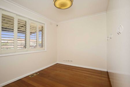 7 Teresa Court, Reservoir VIC 3073 - Photo 3